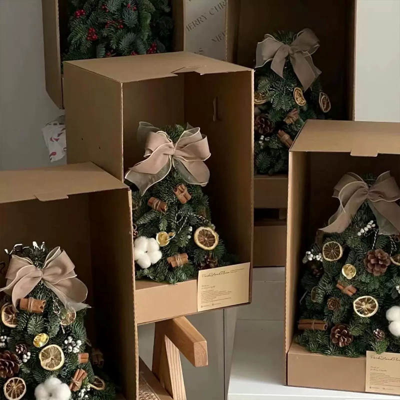 Ensartede brune bølgepap blomster gaveæsker